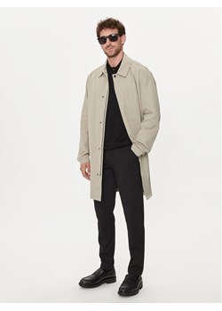 Calvin Klein Trencz Modern Car K10K113007 Beżowy Regular Fit ze sklepu MODIVO w kategorii Płaszcze męskie - zdjęcie 181201693