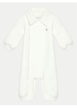 Calvin Klein Jeans Kombinezon zimowy IN0IN00255 Écru Regular Fit ze sklepu MODIVO w kategorii Kombinezony i kurtki - zdjęcie 181202510