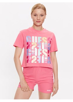Guess T-Shirt Edwina V3GI08 I3Z14 Różowy Regular Fit ze sklepu MODIVO w kategorii Bluzki damskie - zdjęcie 181203093