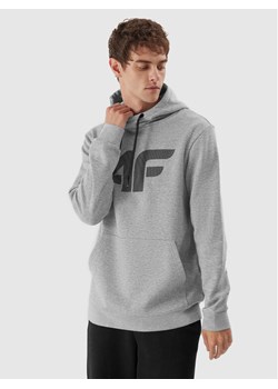 4F Bluza 4FAW23TSWSM694 Szary Regular Fit ze sklepu MODIVO w kategorii Bluzy męskie - zdjęcie 181203991