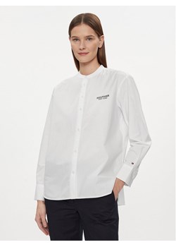 Tommy Hilfiger Koszula Monotype WW0WW41150 Biały Relaxed Fit ze sklepu MODIVO w kategorii Koszule damskie - zdjęcie 181204001