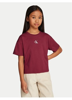 Calvin Klein Jeans T-Shirt Logo IG0IG02136 Bordowy Boxy Fit ze sklepu MODIVO w kategorii Bluzki dziewczęce - zdjęcie 181204442