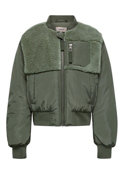 Kids ONLY Kurtka bomber 15296054 Zielony Regular Fit ze sklepu MODIVO w kategorii Kurtki dziewczęce - zdjęcie 181205033