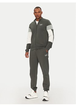 EA7 Emporio Armani Dres 7M000282 AF12660 U8109 Granatowy Regular Fit ze sklepu MODIVO w kategorii Dresy męskie - zdjęcie 181206441