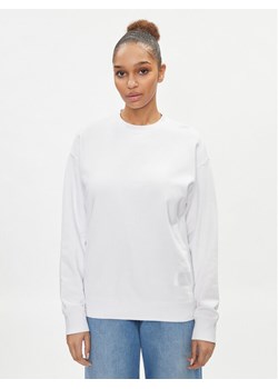 Replay Bluza W3586Q.000.23614P Biały Regular Fit ze sklepu MODIVO w kategorii Bluzy damskie - zdjęcie 181206681