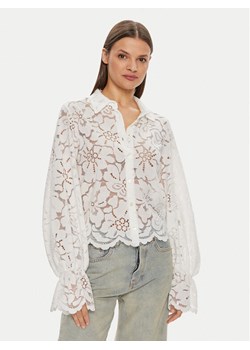 ViCOLO Koszula TB1357 Biały Relaxed Fit ze sklepu MODIVO w kategorii Koszule damskie - zdjęcie 181216350