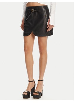 Versace Jeans Couture Spódnica skórzana 78HAEP02 Czarny Regular Fit ze sklepu MODIVO w kategorii Spódnice - zdjęcie 181219374