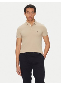 Tommy Hilfiger Polo 1985 MW0MW17771 Beżowy Slim Fit ze sklepu MODIVO w kategorii T-shirty męskie - zdjęcie 181226424