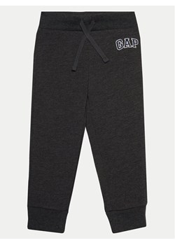 Gap Spodnie dresowe 633913-16 Szary Regular Fit ze sklepu MODIVO w kategorii Spodnie chłopięce - zdjęcie 181227291