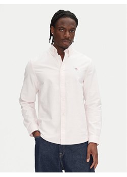 Tommy Jeans Koszula DM0DM21298 Różowy Regular Fit ze sklepu MODIVO w kategorii Koszule męskie - zdjęcie 181227383