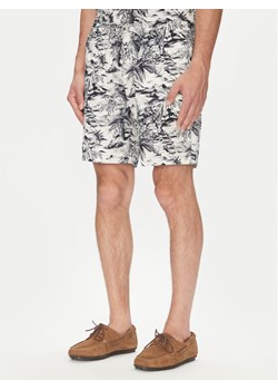 Tommy Hilfiger Szorty materiałowe MW0MW39284 Granatowy Regular Fit ze sklepu MODIVO w kategorii Spodenki męskie - zdjęcie 181233350