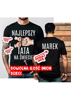 Koszulka na Dzień Ojca - NAJLEPSZY TATA NA ŚWIECIE Z IMIONAMI DZIECI I IMIENIEM TATY NA PLECACH ze sklepu Time For Fashion w kategorii T-shirty męskie - zdjęcie 181235402