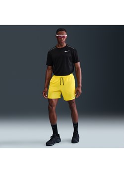 Męskie spodenki do biegania z wszytą bielizną 18 cm Nike Dri-FIT Stride - Żółty ze sklepu Nike poland w kategorii Spodenki męskie - zdjęcie 181235730