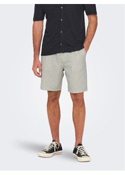 Only & Sons Szorty materiałowe 22024952 Szary Loose Fit ze sklepu MODIVO w kategorii Spodenki męskie - zdjęcie 181238223