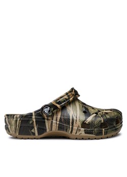 Klapki Crocs Classic Realtree 12132 Zielony ze sklepu eobuwie.pl w kategorii Klapki damskie - zdjęcie 181245930