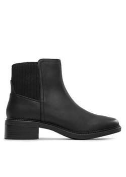Botki Clarks Maye Palm 261743544 Czarny ze sklepu eobuwie.pl w kategorii Botki - zdjęcie 181247021
