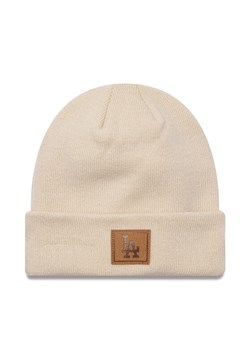 Czapka New Era Team Patch Cuff Bea 60565197 Beżowy ze sklepu eobuwie.pl w kategorii Czapki zimowe damskie - zdjęcie 181248173