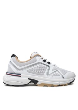 Sneakersy Tommy Hilfiger M Runner Tech Knit FM0FM05109 Biały ze sklepu eobuwie.pl w kategorii Buty sportowe męskie - zdjęcie 181252244