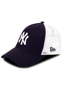 Czapka z daszkiem New Era Clean Trucker 2 Ney 11588489 Granatowy ze sklepu eobuwie.pl w kategorii Czapki z daszkiem damskie - zdjęcie 181256190