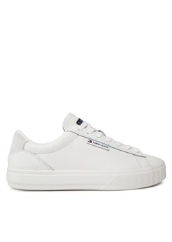 Sneakersy Tommy Jeans Tjw Cupsole Sneaker Ess EN0EN02508 Biały ze sklepu eobuwie.pl w kategorii Trampki damskie - zdjęcie 181258691