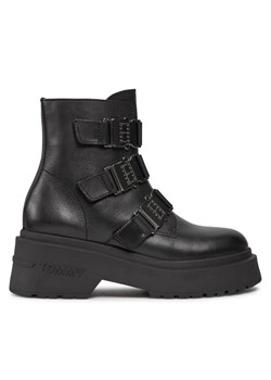Botki Tommy Jeans Tjw Chunky Boot Hardware EN0EN02443 Czarny ze sklepu eobuwie.pl w kategorii Workery damskie - zdjęcie 181259722