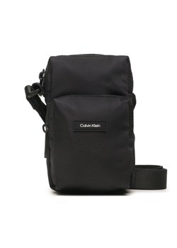 Saszetka Calvin Klein Ck Must T Reporter Xs K50K510570 Czarny ze sklepu eobuwie.pl w kategorii Saszetki - zdjęcie 181263894