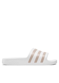 Klapki adidas adilette Aqua EF1730 Biały ze sklepu eobuwie.pl w kategorii Buty męskie - zdjęcie 181267350