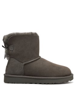 Śniegowce Ugg W Mini Bailey Bow II 1016501 Szary ze sklepu eobuwie.pl w kategorii Śniegowce damskie - zdjęcie 181277630