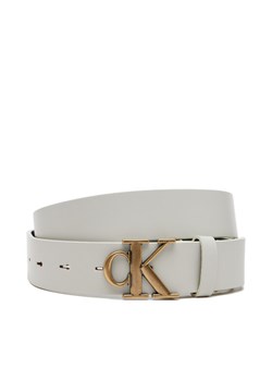 Pasek Damski Calvin Klein Jeans Monogram Placque Buckle 30Mm LV04K7002G Biały ze sklepu eobuwie.pl w kategorii Paski damskie - zdjęcie 181278653