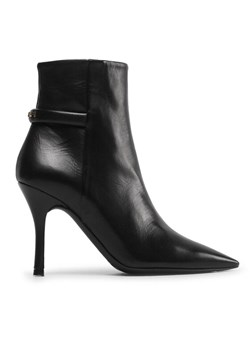 Botki Furla Core YG61FCD-X30000-O6000-1007 Czarny ze sklepu eobuwie.pl w kategorii Botki - zdjęcie 181278710