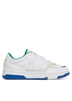 Sneakersy Tommy Hilfiger Th Basket Street Pop FM0FM04968 Biały ze sklepu eobuwie.pl w kategorii Buty sportowe męskie - zdjęcie 181283242