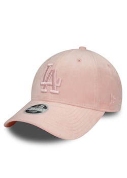 Czapka z daszkiem New Era Wmns Velour 940 La Dodgers 60503610 Różowy ze sklepu eobuwie.pl w kategorii Czapki z daszkiem damskie - zdjęcie 181284283