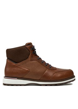 Trzewiki Tommy Hilfiger Corporate Warm Outdoor Lth Boot FM0FM05148 Brązowy ze sklepu eobuwie.pl w kategorii Buty zimowe męskie - zdjęcie 181285401