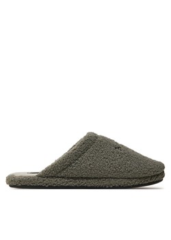 Kapcie Tommy Hilfiger Warm Curly House Shoe FM0FM05226 Szary ze sklepu eobuwie.pl w kategorii Kapcie męskie - zdjęcie 181298012