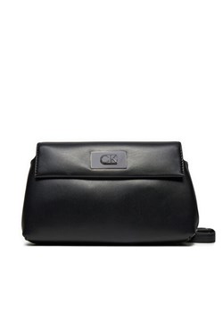 Torebka Calvin Klein Ck Push Crossbody K60K612633 Czarny ze sklepu eobuwie.pl w kategorii Listonoszki - zdjęcie 181298501