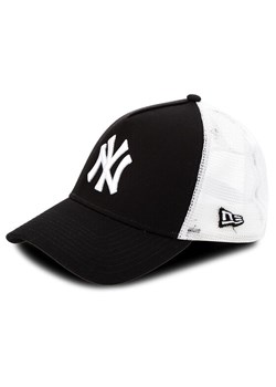 Czapka z daszkiem New Era Clean Trucker 2 Ney 11588491 Biały ze sklepu eobuwie.pl w kategorii Czapki z daszkiem damskie - zdjęcie 181299394