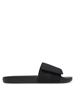 Klapki Calvin Klein Adj Pool Slide Canvas Logo HM0HM01749 Czarny ze sklepu eobuwie.pl w kategorii Klapki męskie - zdjęcie 181301562