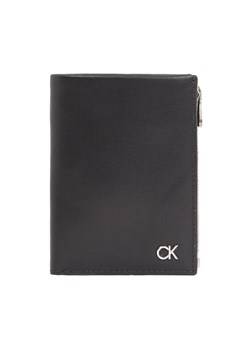 Duży Portfel Męski Calvin Klein Metal Ck K50K511688 Czarny - id: 8720109478990 - marki Calvin Klein - 181305482 Duży Portfel Męski Calvin Klein Metal Ck K50K511688 Czarny ze sklepu eobuwie.pl w kategorii Portfele męskie - zdjęcie 181305482