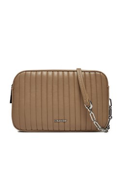 Torebka Calvin Klein Mini Line Quilt Camera Bag K60K613078 Szary ze sklepu eobuwie.pl w kategorii Listonoszki - zdjęcie 181306722