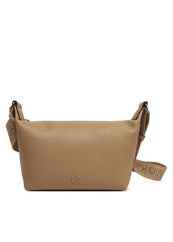 Torebka Calvin Klein Jeans Ultralight Shoulder Bag22 Pu LV04K3131G Szary ze sklepu eobuwie.pl w kategorii Listonoszki - zdjęcie 181308694