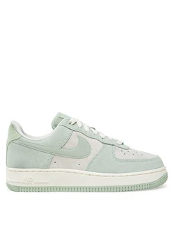 Sneakersy Nike Air Force 1 07 HQ1497 Zielony ze sklepu eobuwie.pl w kategorii Buty sportowe damskie - zdjęcie 181310760