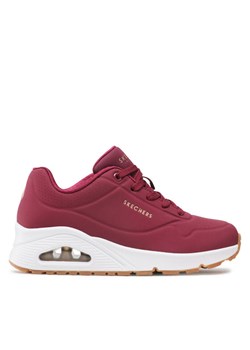 Sneakersy Skechers Stand On Air 73690/BURG Bordowy ze sklepu eobuwie.pl w kategorii Buty sportowe damskie - zdjęcie 181312273