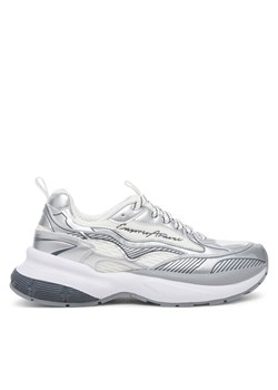 Sneakersy Emporio Armani X3X238 XR388 00520 Srebrny ze sklepu eobuwie.pl w kategorii Buty sportowe damskie - zdjęcie 181313011