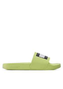 Klapki Tommy Jeans Flag Pool Sld Ess EN0EN02115 Zielony ze sklepu eobuwie.pl w kategorii Klapki damskie - zdjęcie 181315321