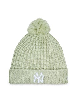 Czapka New Era Wmns Cosy Pom 60364285 Zielony ze sklepu eobuwie.pl w kategorii Czapki zimowe damskie - zdjęcie 181316033