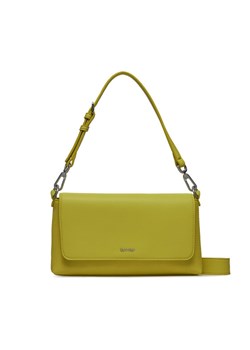 Torebka Calvin Klein Ck Must Shoulder Bag K60K611364 Żółty ze sklepu eobuwie.pl w kategorii Listonoszki - zdjęcie 181316040