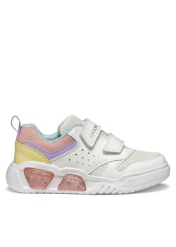 Sneakersy Geox J Illuminus J55HPA 014BU C0653 D Biały - id: 0000304631726 - marki Geox - 181316241 Sneakersy Geox J Illuminus J55HPA 014BU C0653 D Biały ze sklepu eobuwie.pl w kategorii Buty sportowe dziecięce - zdjęcie 181316241