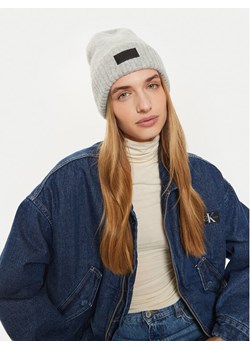 Czapka Calvin Klein K60K612594 Szary ze sklepu eobuwie.pl w kategorii Czapki zimowe damskie - zdjęcie 181319811