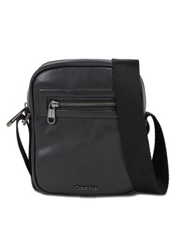 Saszetka Calvin Klein Ck Elevated Reporter S K50K511190 Czarny ze sklepu eobuwie.pl w kategorii Torby męskie - zdjęcie 181320532