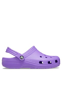 Klapki Crocs Classic Clog 10001 Fioletowy ze sklepu eobuwie.pl w kategorii Klapki damskie - zdjęcie 181321300